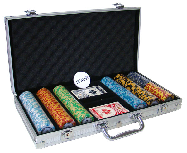 Monte Carlo 14 Gram Clay Poker Chips in Standard Aluminum Case - 300 Ct.