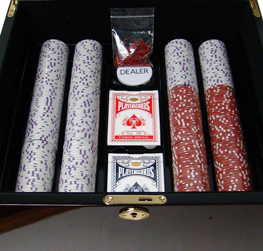 Coin Inlay 15 Gram Clay Poker Chips in Wood Mahogany Case - 750 Ct.